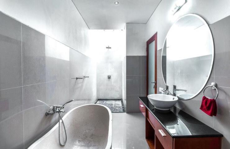 Villa Angel 2 - Canggu Shortcut, Staff Included المظهر الخارجي الصورة